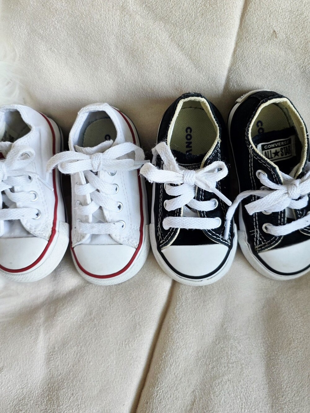 Black and White Toddler Converse Low Top Sneakers Both size 5 - Picture 13 of 13